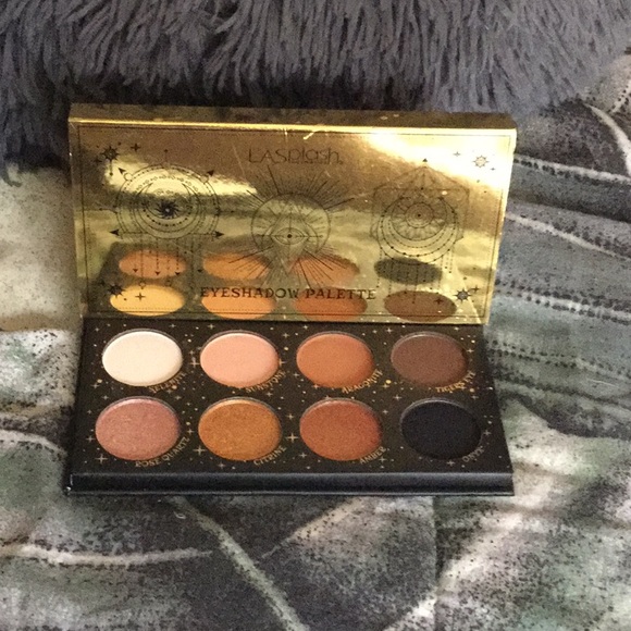 LASplash Cosmetics  Magic Eyeshadow Palette - Picture 1 of 1
